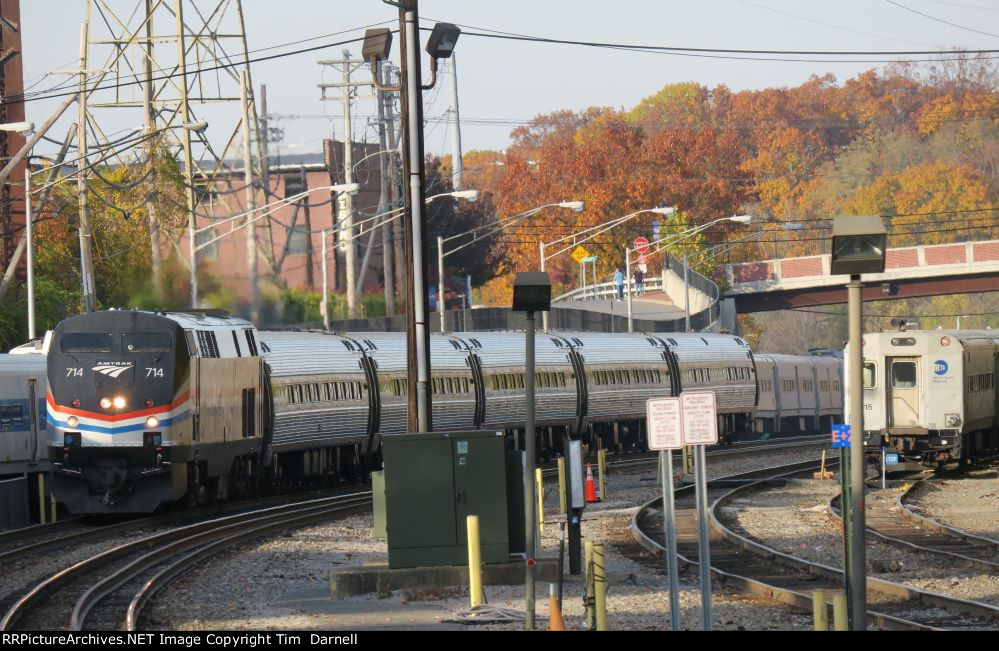 AMTK 714 on train 292